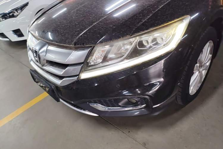 Used Honda Crosstour 2014 2.4L Luxury Edition Left Front Headlight
