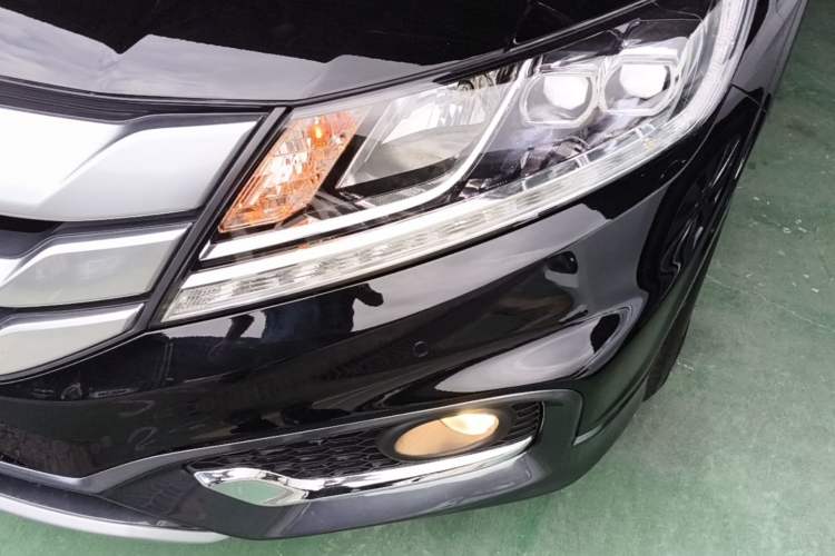 Used Honda Crosstour 2014 2.4L Luxury Edition Left Front Headlight