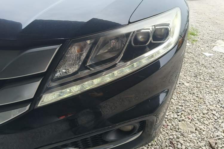 Used Honda Crosstour 2014 2.4L Luxury Navigation Edition Left Front Headlight