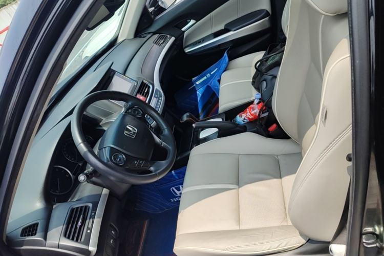 Used Honda Crosstour 2014 2.4L Luxury Edition Left Front Seat