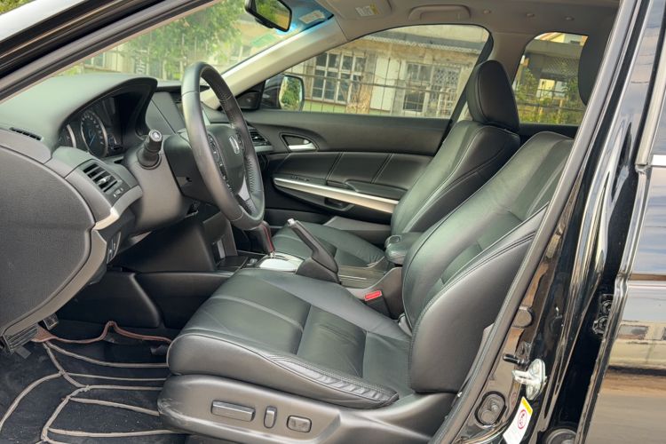 Used Honda Crosstour 2014 2.4L Luxury Edition Left Front Seat