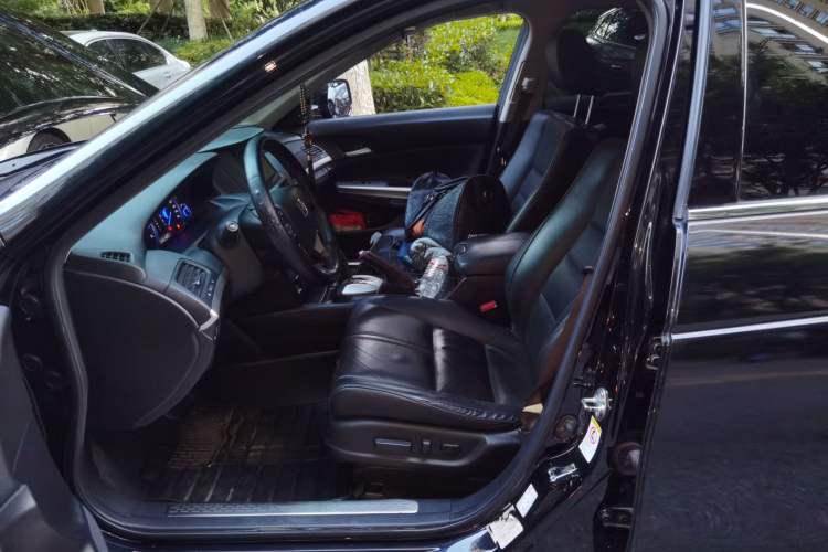 Used Honda Crosstour 2014 2.4L Luxury Edition Left Front Seat