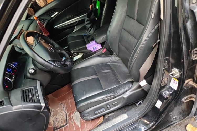 Used Honda Crosstour 2014 2.4L Luxury Navigation Edition Left Front Seat