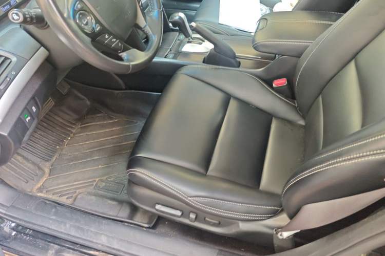 Used Honda Crosstour 2014 2.4L Luxury Edition Left Front Seat
