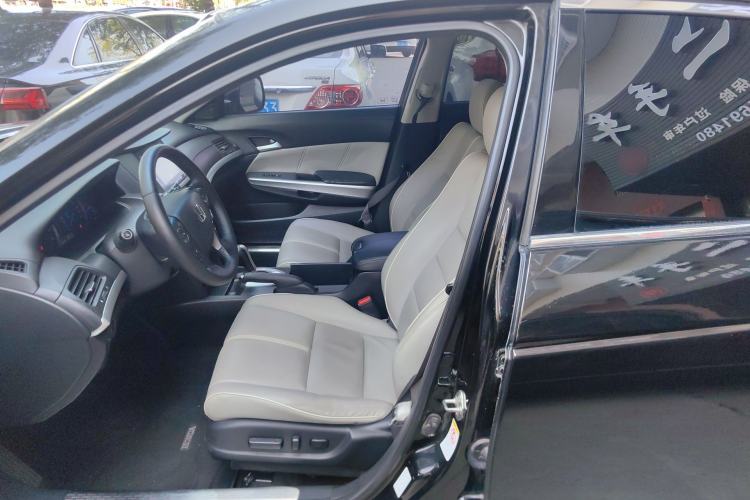 Used Honda Crosstour 2014 2.4L Luxury Navigation Edition Left Front Seat