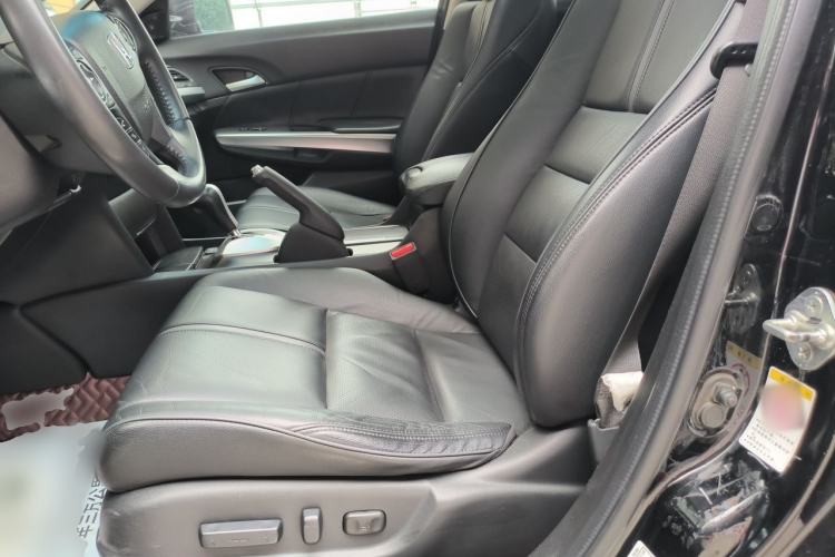 Used Honda Crosstour 2014 2.4L Luxury Edition Left Front Seat