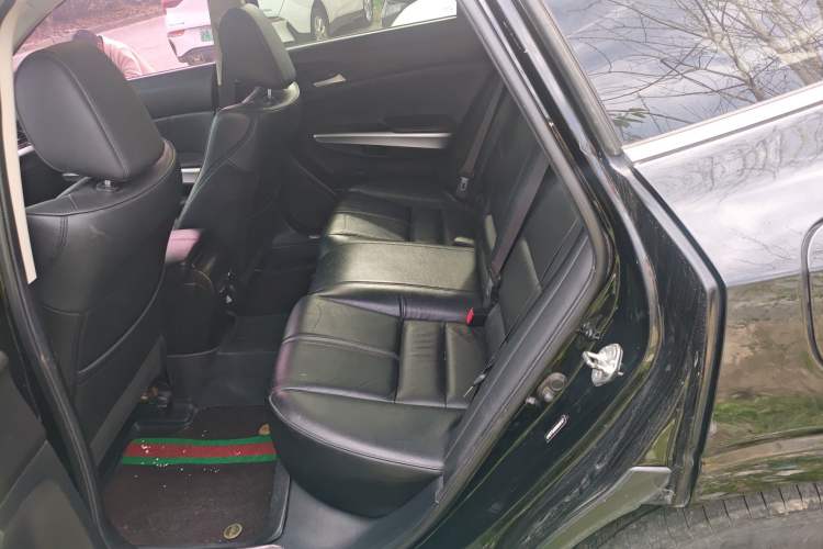 Used Honda Crosstour 2014 2.4L Luxury Edition Left Rear Seat