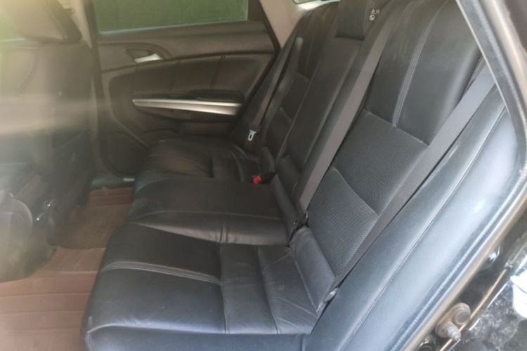 Used Honda Crosstour 2014 2.4L Luxury Edition Left Rear Seat