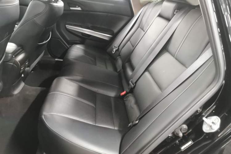 Used Honda Crosstour 2014 2.4L Luxury Edition Left Rear Seat