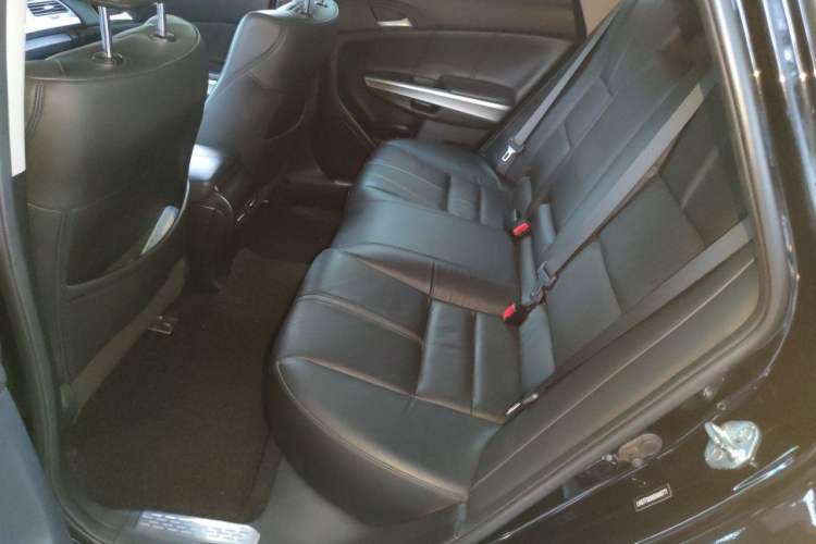 Used Honda Crosstour 2014 2.4L Luxury Edition Left Rear Seat