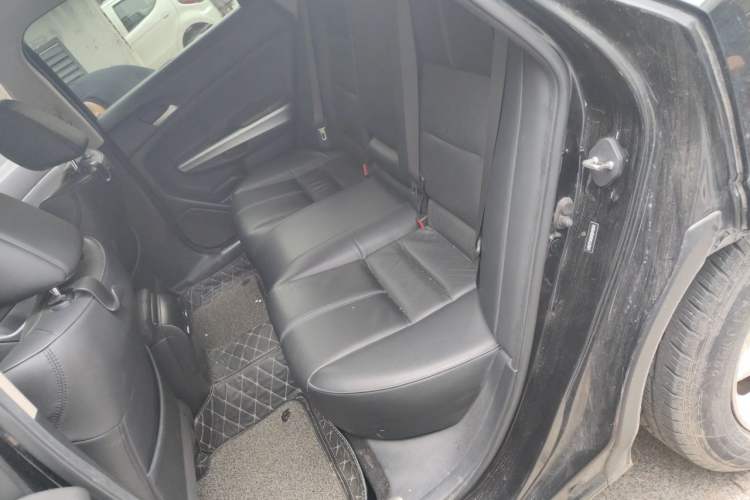 Used Honda Crosstour 2014 2.4L Luxury Edition Left Rear Seat