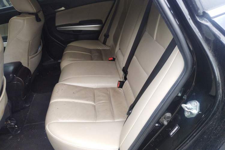 Used Honda Crosstour 2014 2.4L Luxury Edition Left Rear Seat