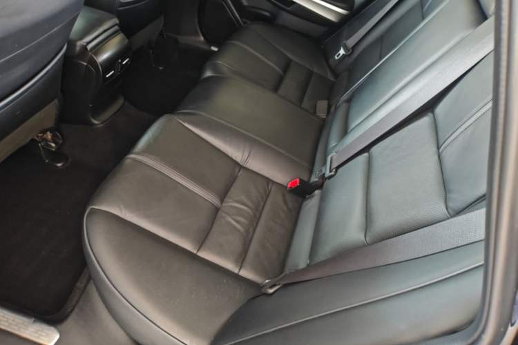Used Honda Crosstour 2014 2.4L Luxury Edition Left Rear Seat