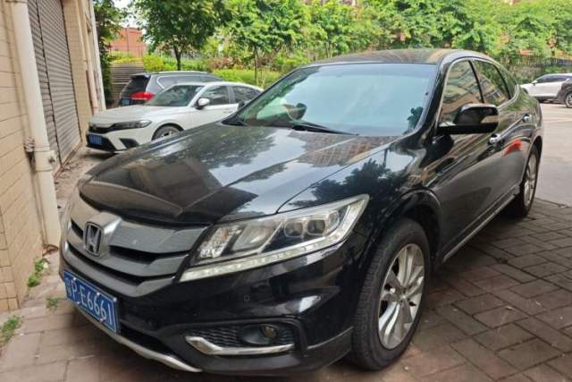 Used Honda Crosstour 2014 2.4L Luxury Edition