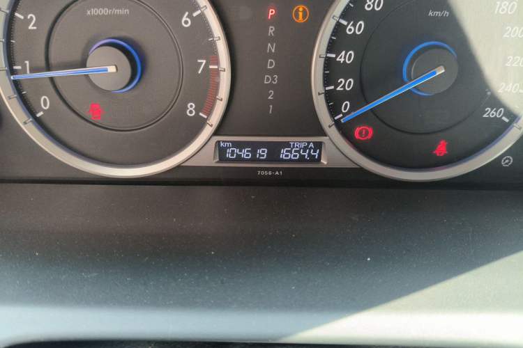 Used Honda Crosstour 2014 2.4L Luxury Edition Odometer Close Up
