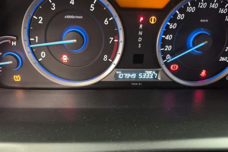 Used Honda Crosstour 2014 3.0L AWD Prestige Edition Odometer Close Up