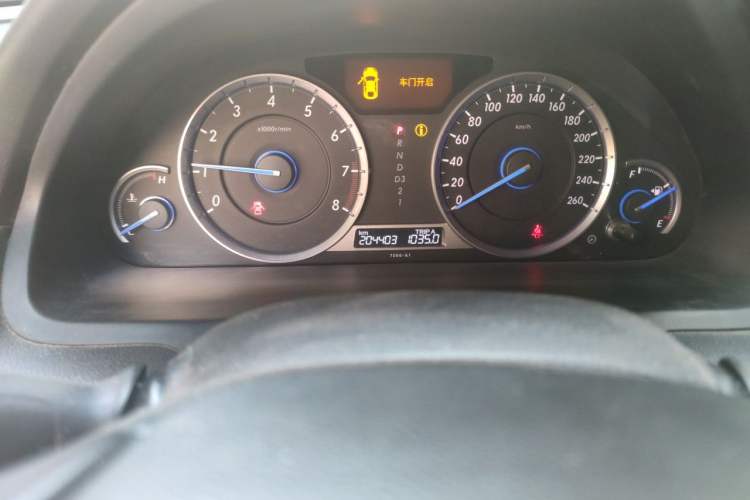 Used Honda Crosstour 2014 2.4L Luxury Edition Odometer Close Up