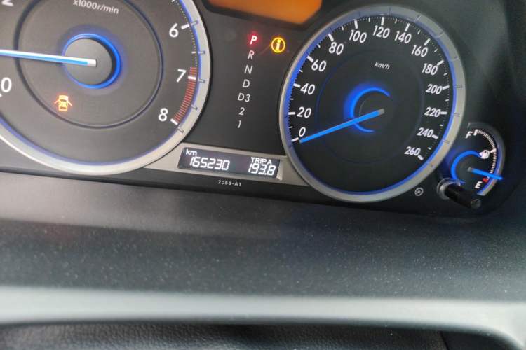 Used Honda Crosstour 2014 2.4L Luxury Edition Odometer Close Up