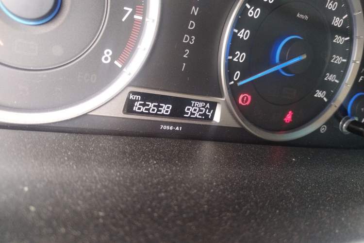 Used Honda Crosstour 2014 2.4L Luxury Edition Odometer Close Up