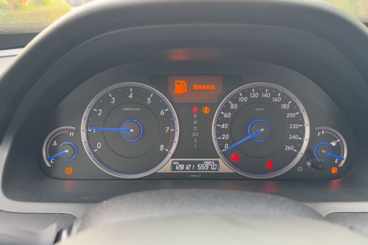 Used Honda Crosstour 2014 2.4L Luxury Edition Odometer Close Up