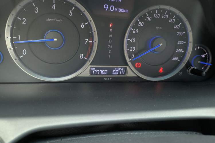 Used Honda Crosstour 2014 2.4L Luxury Edition Odometer Close Up