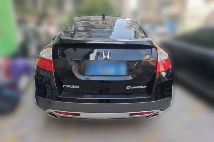 Used Honda Crosstour 2014 2.4L Luxury Edition Rear