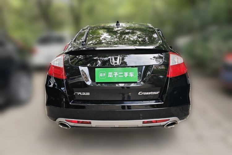 Used Honda Crosstour 2014 2.4L Luxury Edition Rear