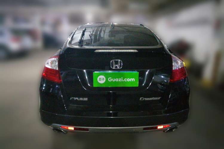 Used Honda Crosstour 2014 2.4L Luxury Navigation Edition Rear