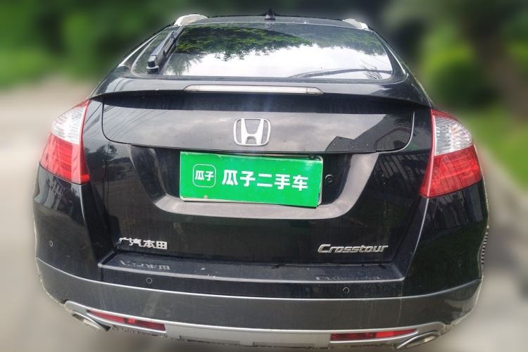 Used Honda Crosstour 2014 2.4L Luxury Edition Rear