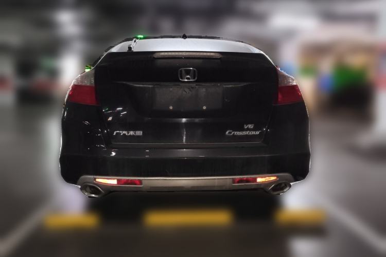 Used Honda Crosstour 2014 2.4L Luxury Edition Rear