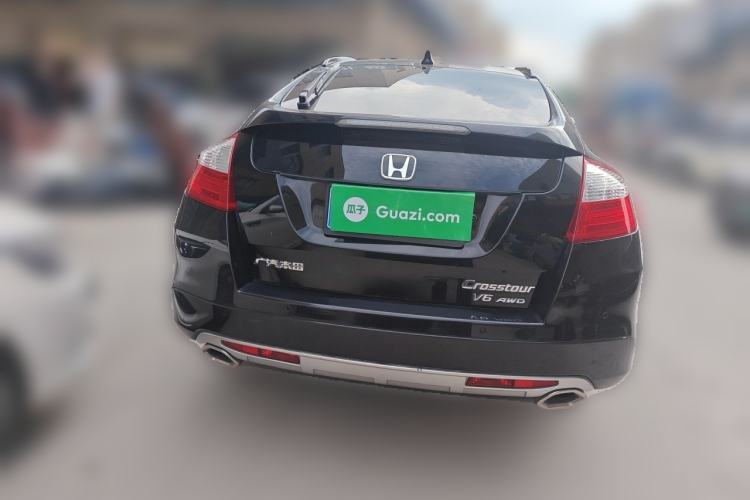 Used Honda Crosstour 2014 3.0L AWD Prestige Edition Rear