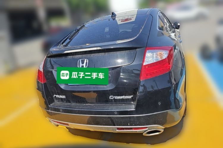 Used Honda Crosstour 2014 2.4L Luxury Edition Rear