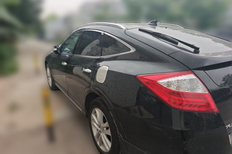 Used Honda Crosstour 2014 2.4L Luxury Edition Rear Left 45 Deg