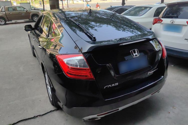 Used Honda Crosstour 2014 2.4L Luxury Navigation Edition Rear Left 45 Deg