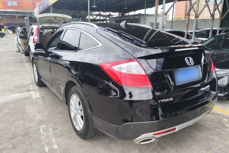 Used Honda Crosstour 2014 2.4L Luxury Edition Rear Left 45 Deg