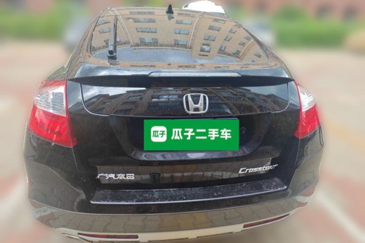 Used Honda Crosstour 2014 2.4L Luxury Edition Rear