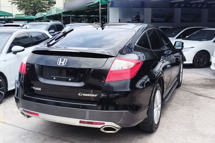 Used Honda Crosstour 2014 2.4L Luxury Edition Rear Right 45 Deg