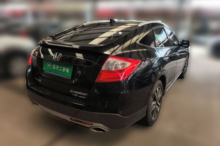 Used Honda Crosstour 2014 3.0L AWD Prestige Edition Rear Right 45 Deg