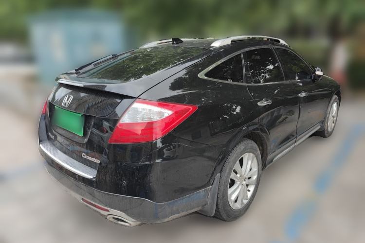 Used Honda Crosstour 2014 2.4L Luxury Edition Rear Right 45 Deg