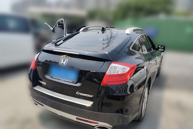 Used Honda Crosstour 2014 2.4L Luxury Edition Rear Right 45 Deg