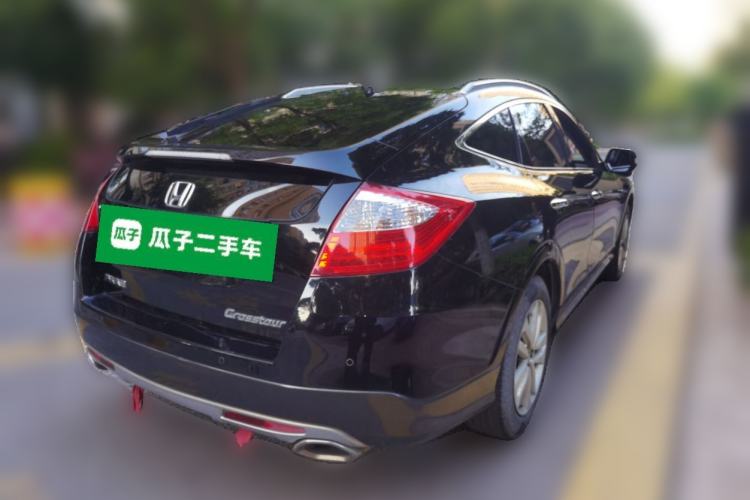 Used Honda Crosstour 2014 2.4L Luxury Edition Rear Right 45 Deg