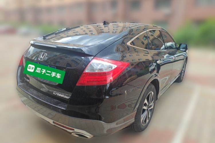 Used Honda Crosstour 2014 2.4L Luxury Edition Rear Right 45 Deg