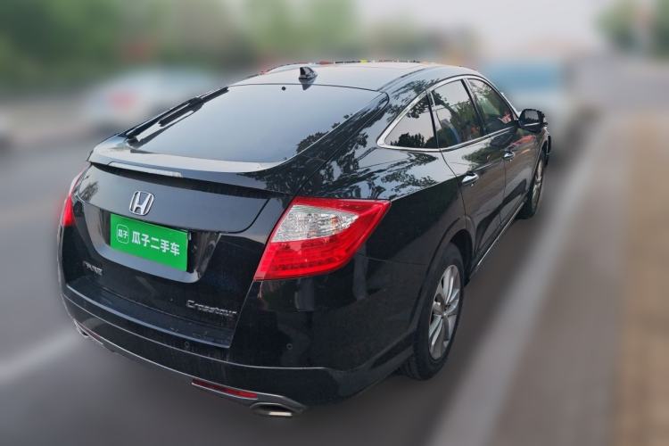 Used Honda Crosstour 2014 2.4L Luxury Edition Rear Right 45 Deg