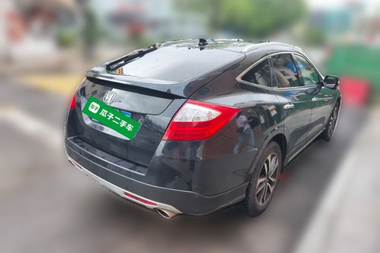 Used Honda Crosstour 2014 3.0L AWD Prestige Navigation Edition Rear Right 45 Deg
