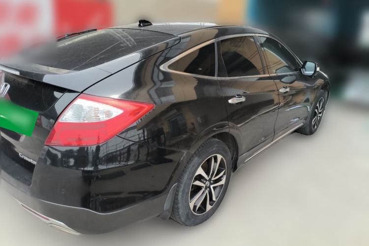 Used Honda Crosstour 2014 2.4L Luxury Edition Rear Right 45 Deg