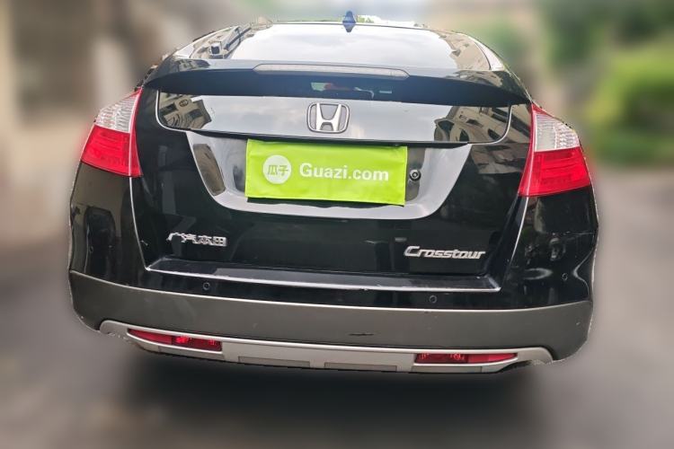 Used Honda Crosstour 2014 2.4L Luxury Edition Rear