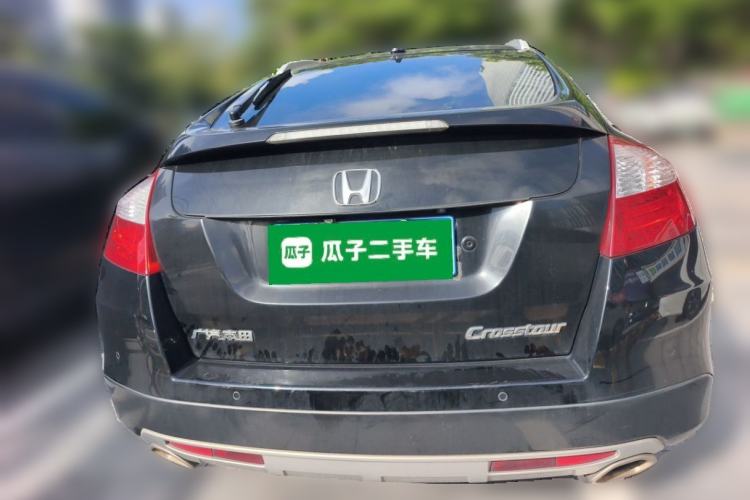 Used Honda Crosstour 2014 2.4L Luxury Edition Rear