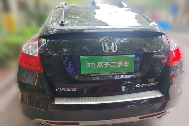 Used Honda Crosstour 2014 2.4L Luxury Edition Rear