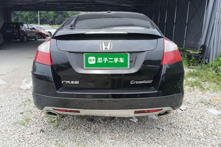 Used Honda Crosstour 2014 2.4L Luxury Navigation Edition Rear