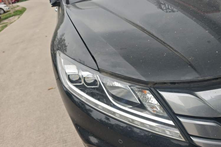 Used Honda Crosstour 2014 2.4L Luxury Edition Right Front Headlight